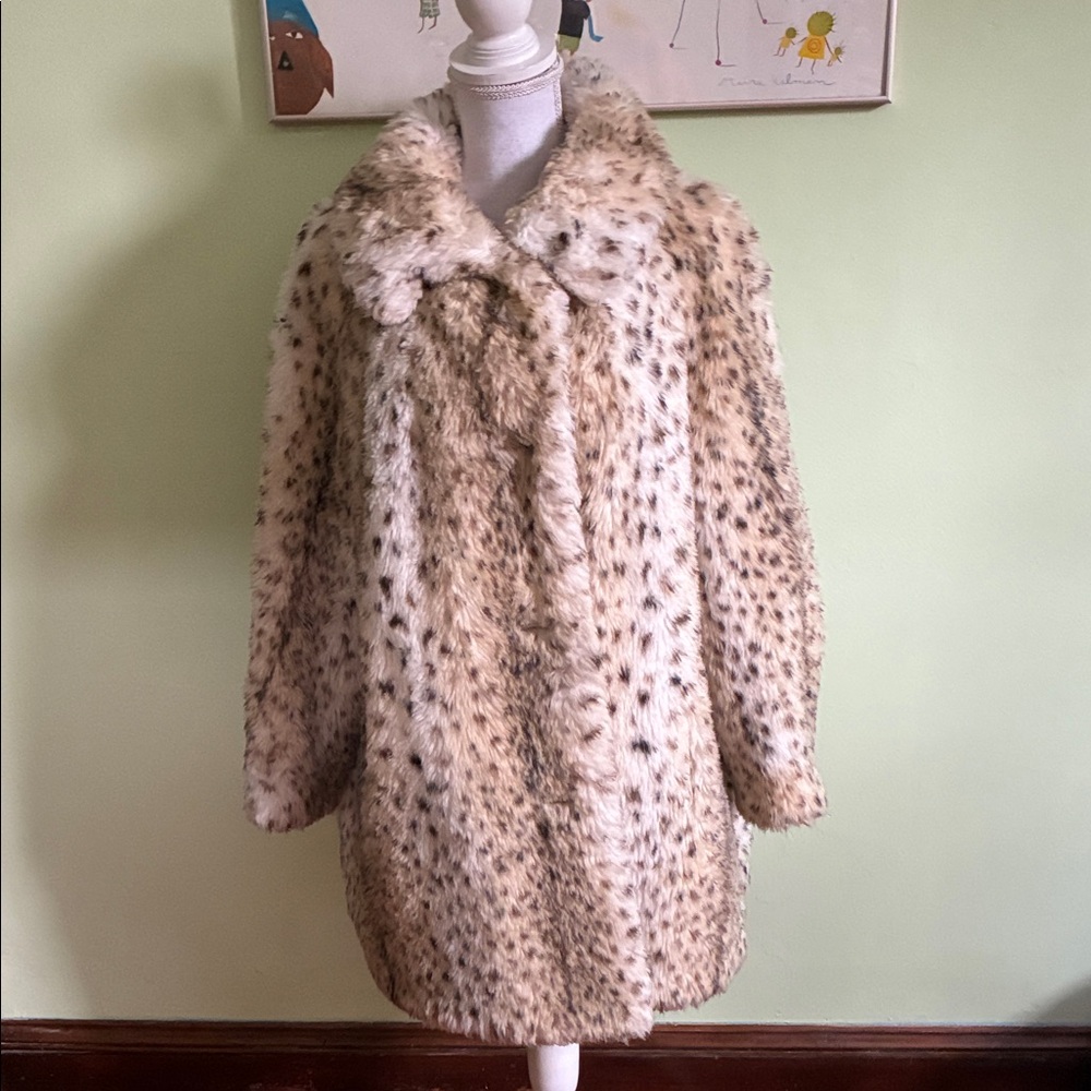 Vintage Sportowne faux fur coat, size L